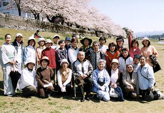 ���򃌃f�B�[�X�E�W���M���O�N���u