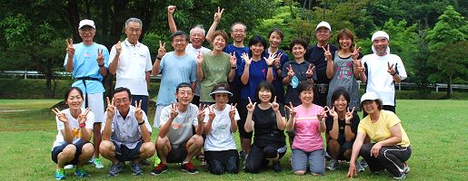 �\�o�����[�h���[�X�ɎQ����������̊F����