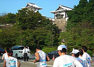 ����S���΃��[�h���[�X