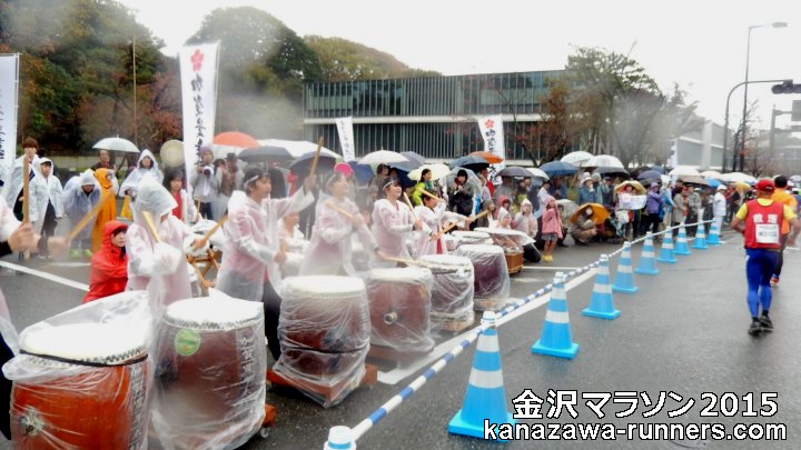 ����}���\��