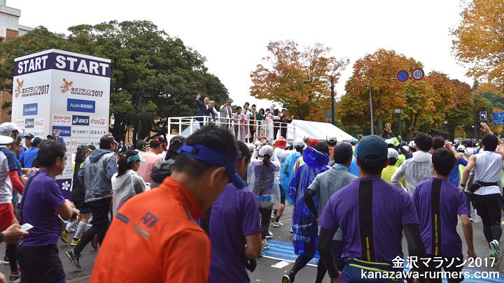 ����}���\��