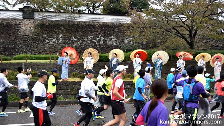 ����}���\��