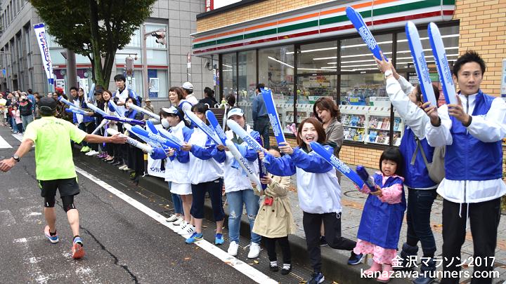 ����}���\��