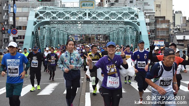 ����}���\��