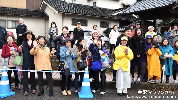 ����}���\��