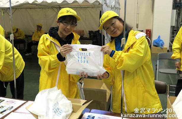 ����}���\��