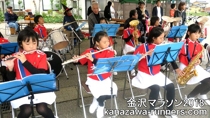 ����}���\��