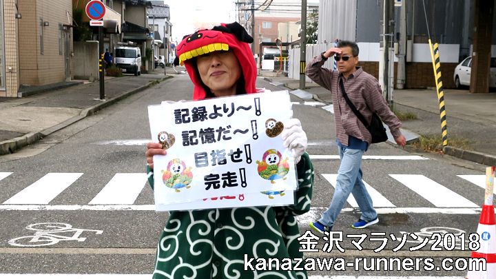 ����}���\��