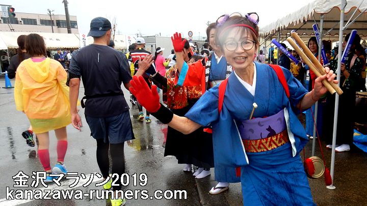 ����}���\��