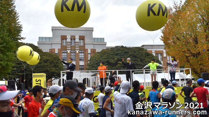 ����}���\��