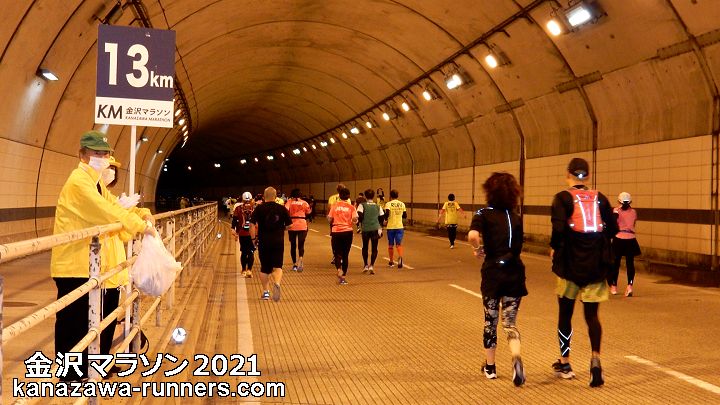 ����}���\��