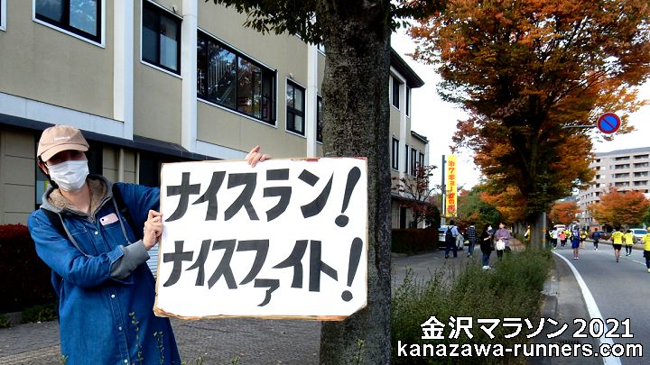 ����}���\��