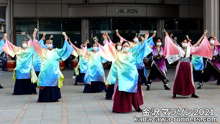 ����}���\��