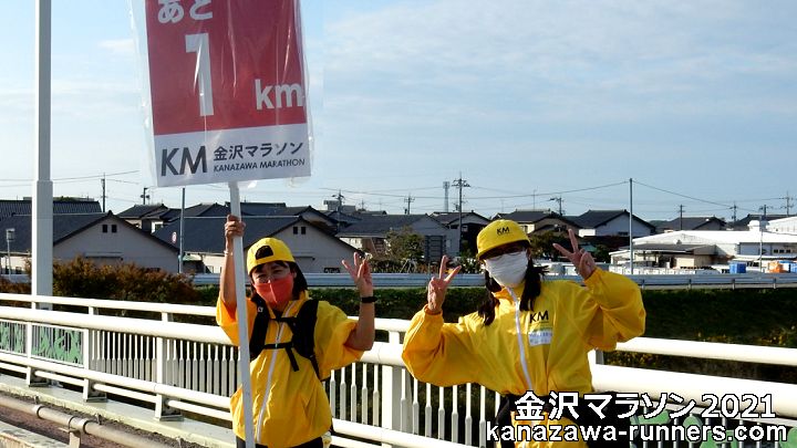 ����}���\��